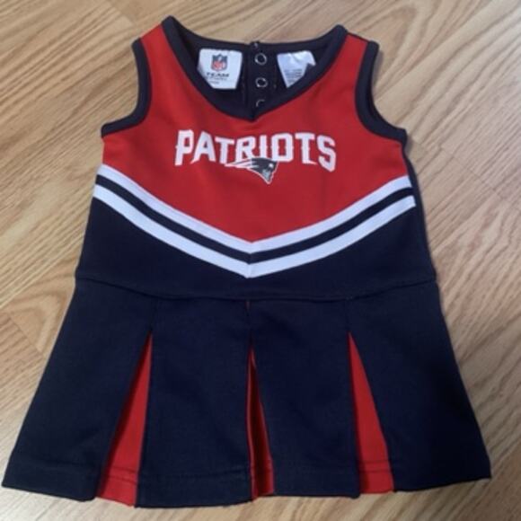 New England Patriots Infant Girl's Size 12 Months Cheerleader Dress. - Picture 1 of 5